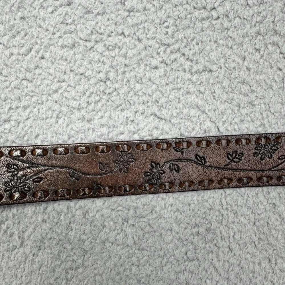 Wilsons Leather 64143-32‎ Hand Tooled Floral Brown Leather Brass Boho 38.5 Belt